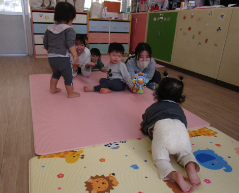 明石　保育園　はいはい