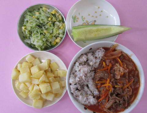 明石 保育園 給食