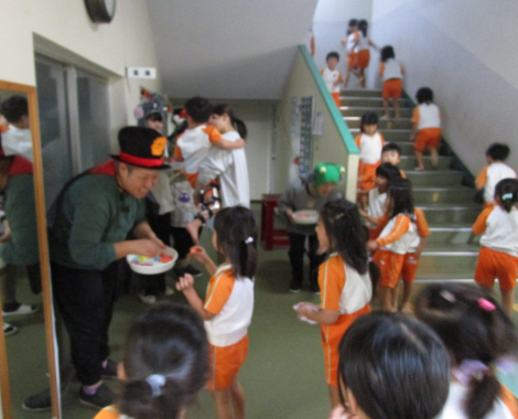 明石 保育園 お菓子