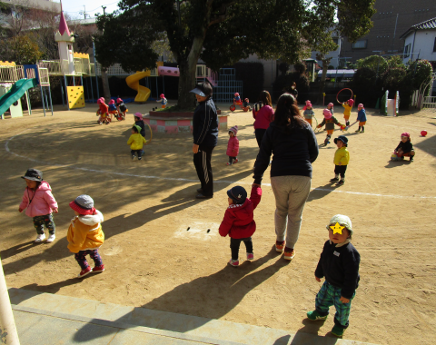 明石 保育園 園庭