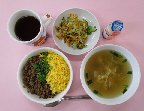 明石　保育園　給食