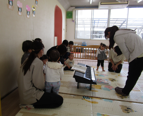 明石 保育園 1歳児