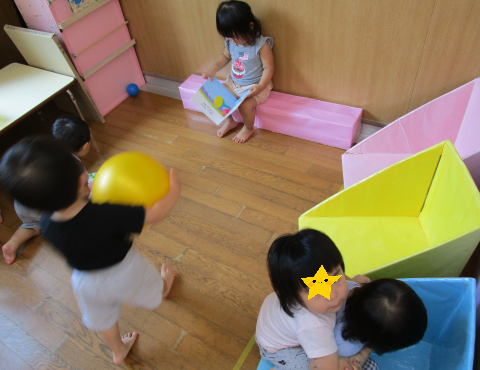 明石 保育園 お部屋遊び
