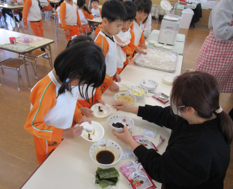 明石　保育園　クッキング