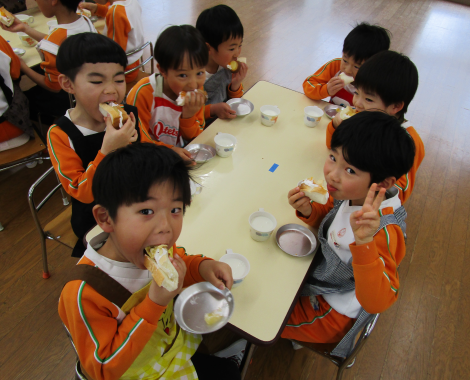 明石 こども園 サンドイッチ