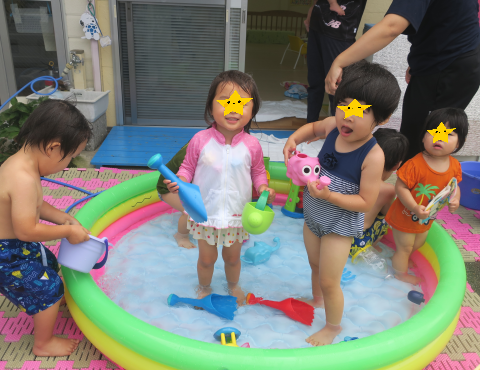 明石 保育園 水遊び