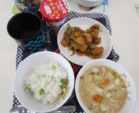 明石 保育園 給食
