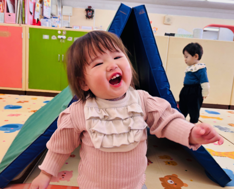 明石 保育園 マット運動2