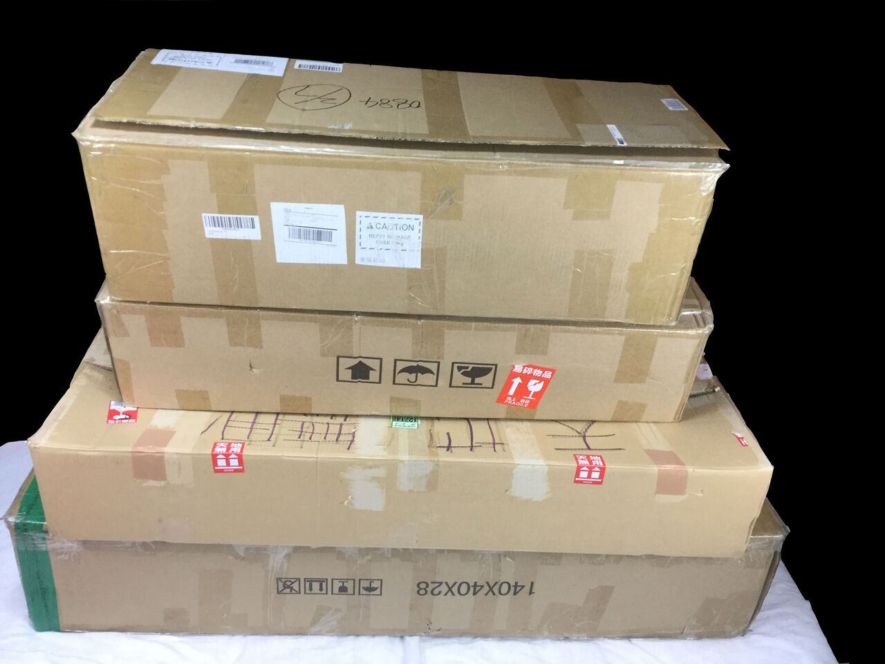 荷物搬入について 箱 ともとアイカとナナミ