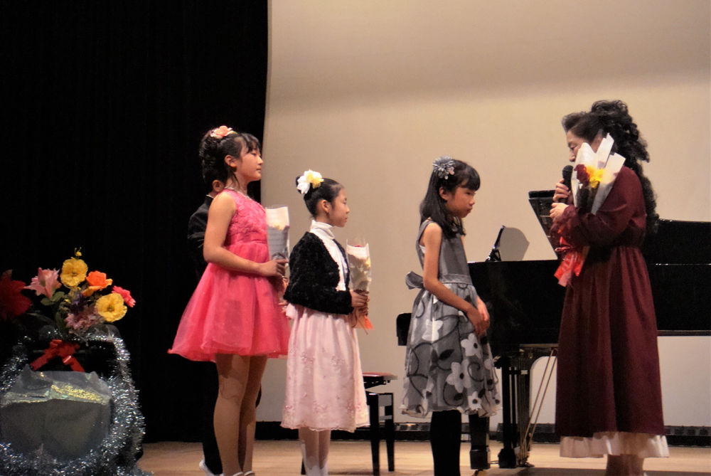 愛歌会演奏会 音楽の花束 の様子画像1 愛歌会オペレッタミュージカル 主宰者 愛染千絵子 オフィシャルブログ
