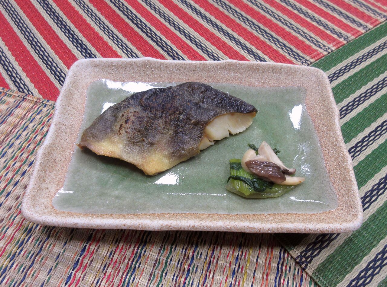 ほっけの塩焼 愛港園献立紹介 ほっけの塩焼 愛港園献立紹介