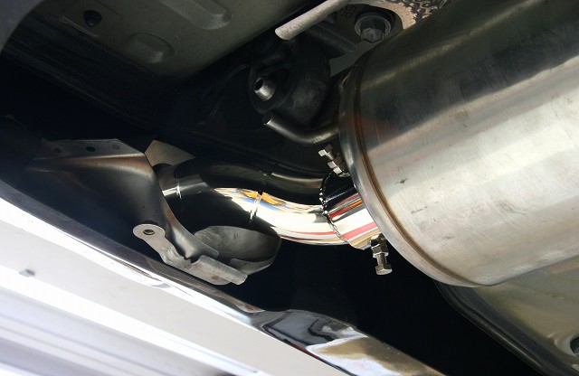 エイムゲイン　ハイブリッド　マフラーカッター　左右出し　フルステンレス　音量変化なし　ZVW30　プリウス プリウス30 エイムゲイン マフラーの左右出しマフラーカッターパイプ