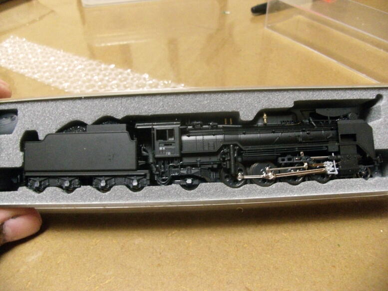 KATO D51標準型長野式集煙装置つきを分解する : にゃんまるらぼ