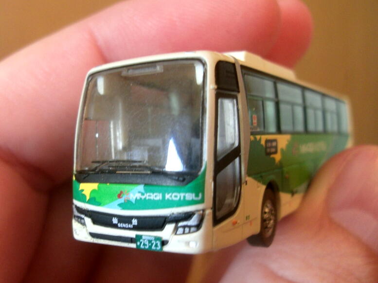 バスコレ 令和顔エアロエースを少しお化粧直し : にゃんまるらぼ 鉄道