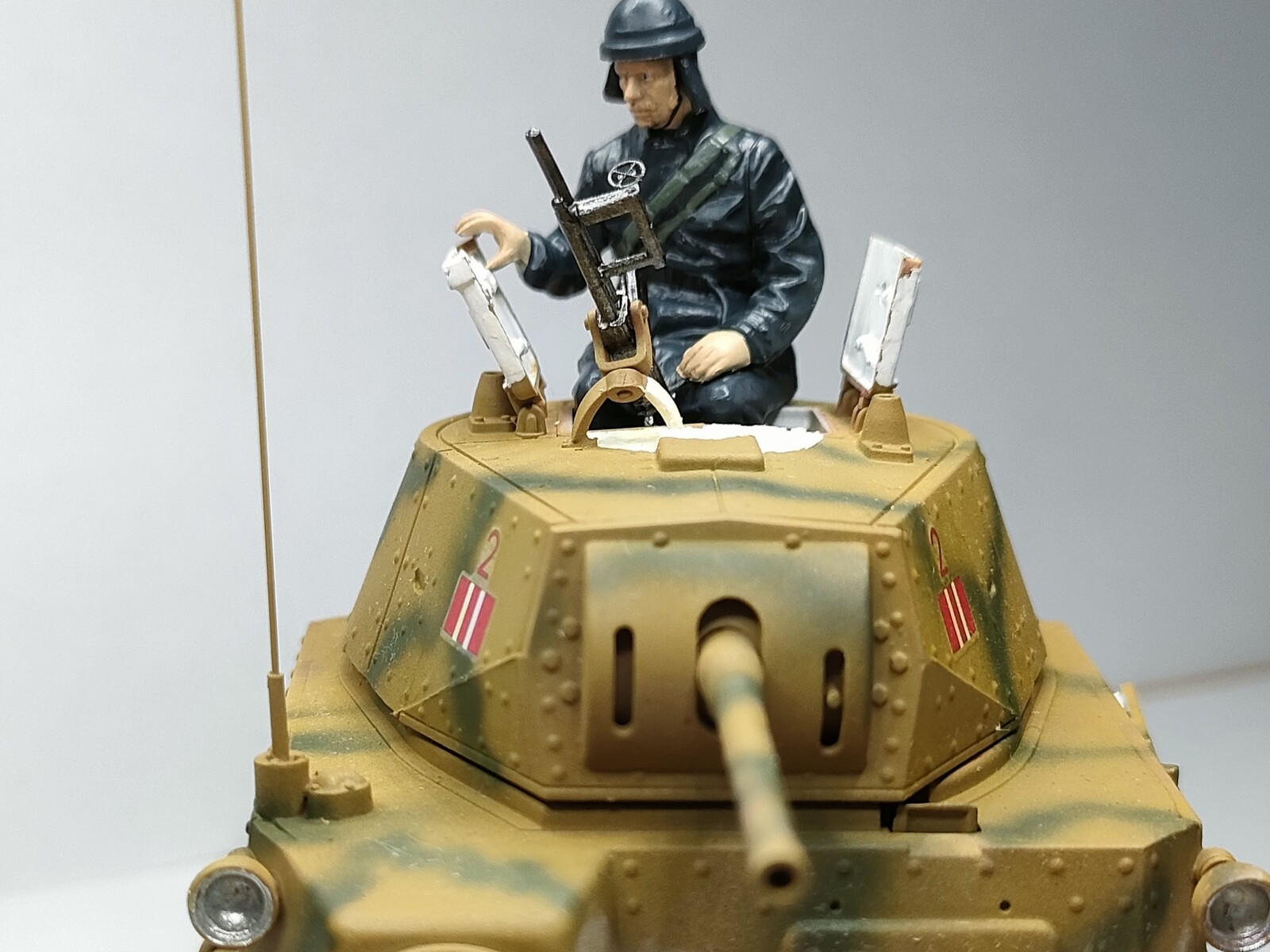 タミヤ1/35 イタリア軍戦車　カーロ•アルマート　プラモデル完成品 1/35 タミヤ イタリア 中戦車 M13/40 カーロ・アルマートITALIAN