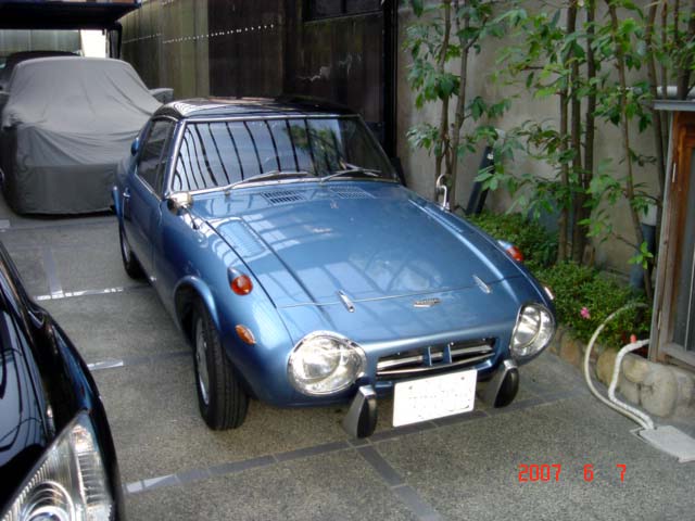 ドレミコレクションから来たkr 1 ローズオートから帰ってきたトヨタスポーツ８００からのオイル漏れ 気がつけば空冷ファンに