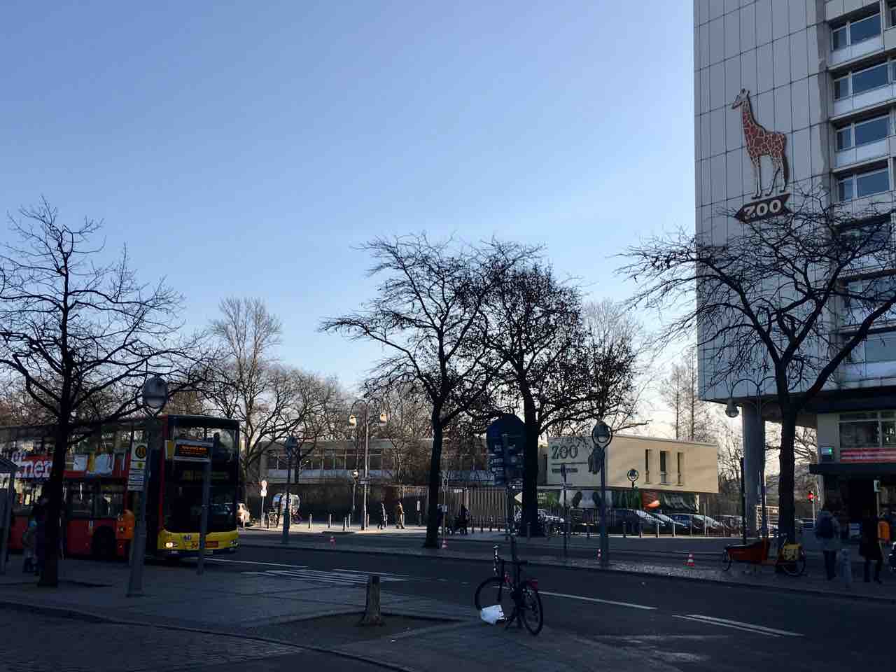 ベルリン Berlin の街並み Vol 1 ドナウの東か 遥かもっと東から