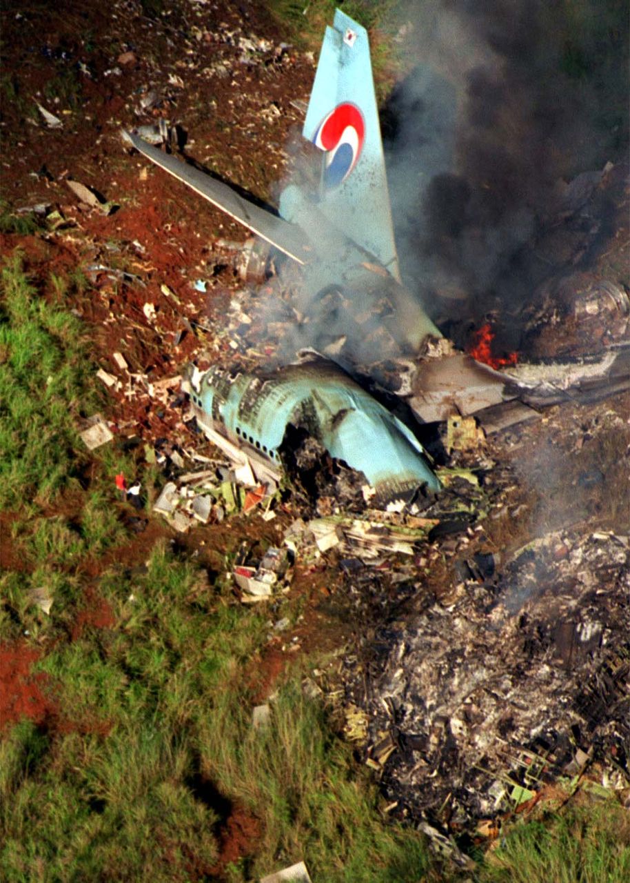 1997年8月6日 大韓航空801便 ボーイング 747 300 グアム ニミッツヒル墜落事故 写真21枚 Overd Planes