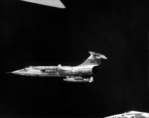 xb70_crash_08