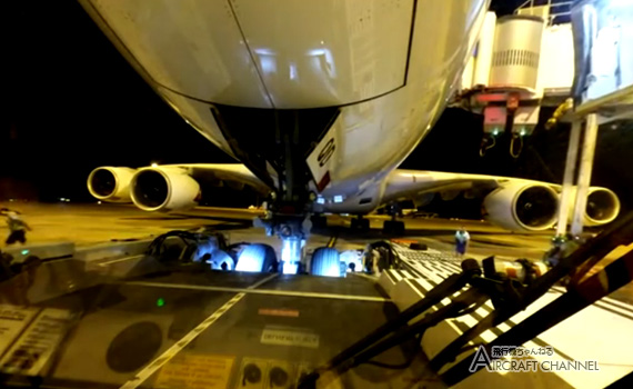 Qantas-A380-800-Pushback-VH