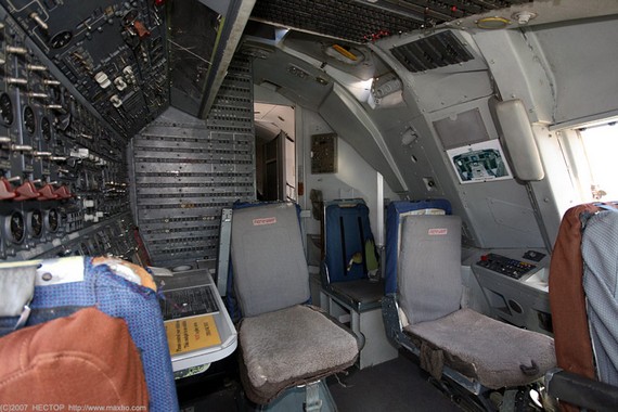 Boing747－200_cockpit_06