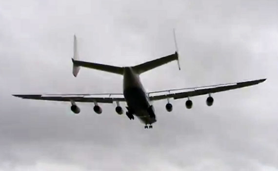 Antonov-An-225-Crosswind-La