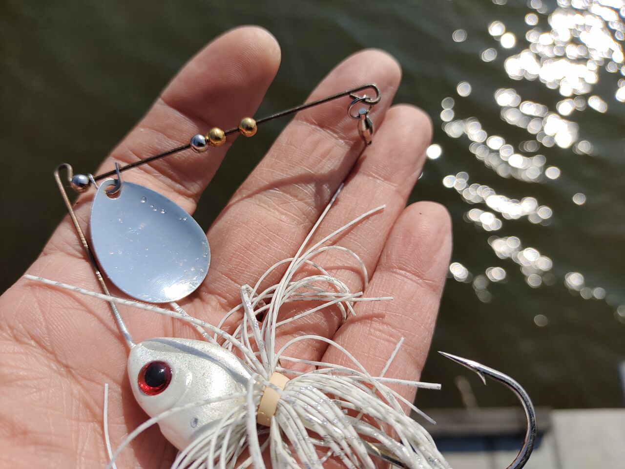 今年も8番ブレードのスピナーベイトを投げ倒したけど 釣りたいバス釣り日記 今年も8番ブレードのスピナーベイトを投げ倒したけど 釣りたいバス釣り日記