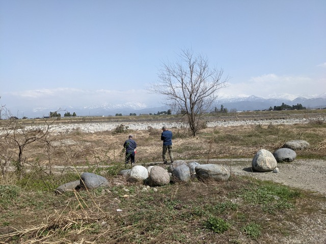 常願寺川の河原