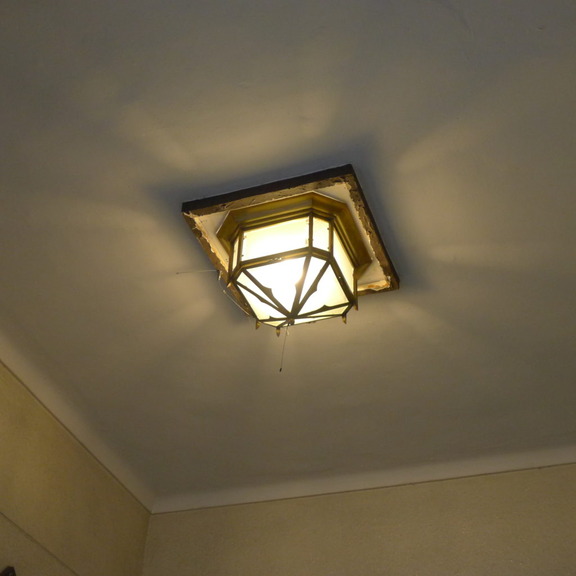 2001110045-1024x1024