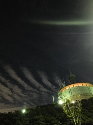 面白い空