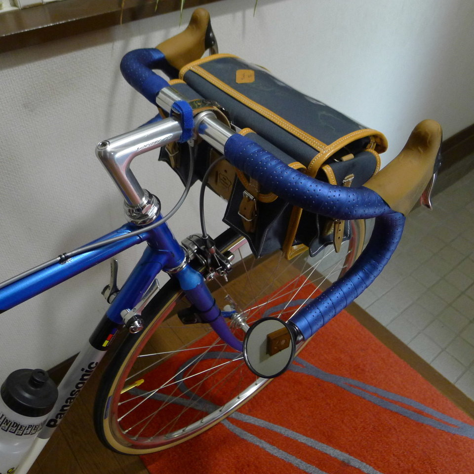 Gilles Berthoudのフロントバッグ : あじこぼたより Gilles Berthoudのフロントバッグ : あじこぼたより