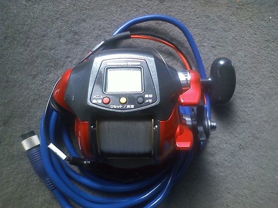 チョロ釣り向き電動リール増えたネ 釣りは楽しく 花は霧島 海釣り日記