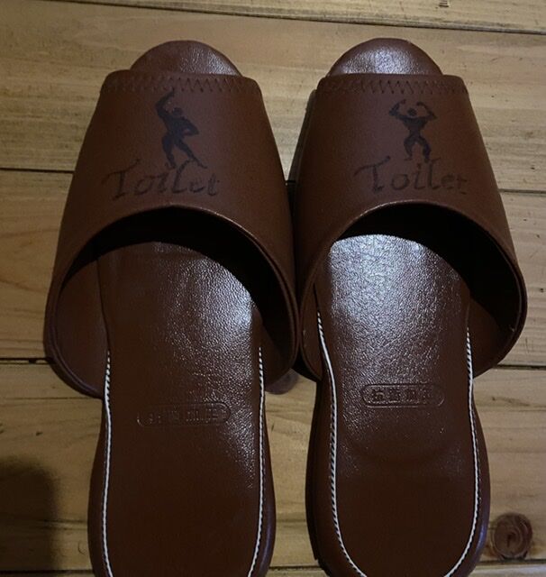 9965D1C5-E17F-4A84-9746-D99F201A2215