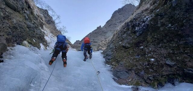 1CBDF4A4-AFBB-414F-9C10-956990FDBD2F