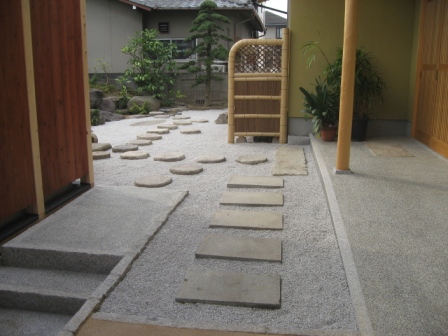 庭をご紹介しましょう なごみの数寄屋を建てよう