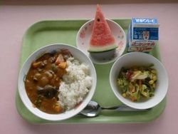 【地域差】給食ってどうしてあんなにマズかったんだろうな【年代差】