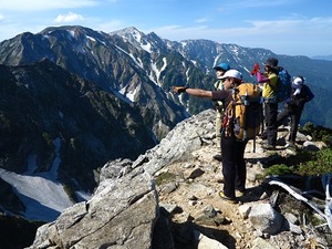  慶応大山岳部　遭難 １人死亡　１人救助