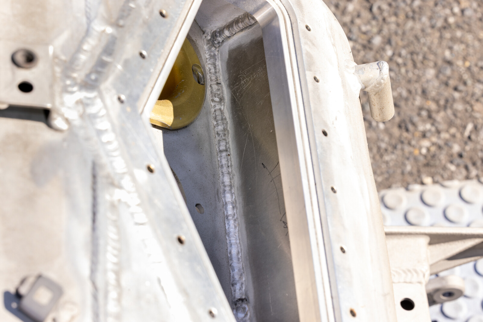 12Rの進捗状況 : SECRET BASE RACING