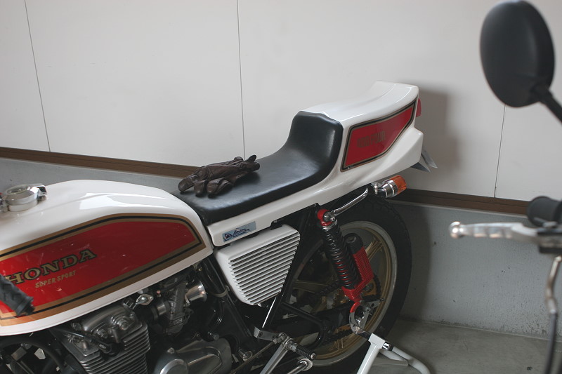 レアパーツ満載なCB400F : SECRET BASE RACING レアパーツ満載なCB400F : SECRET BASE RACING