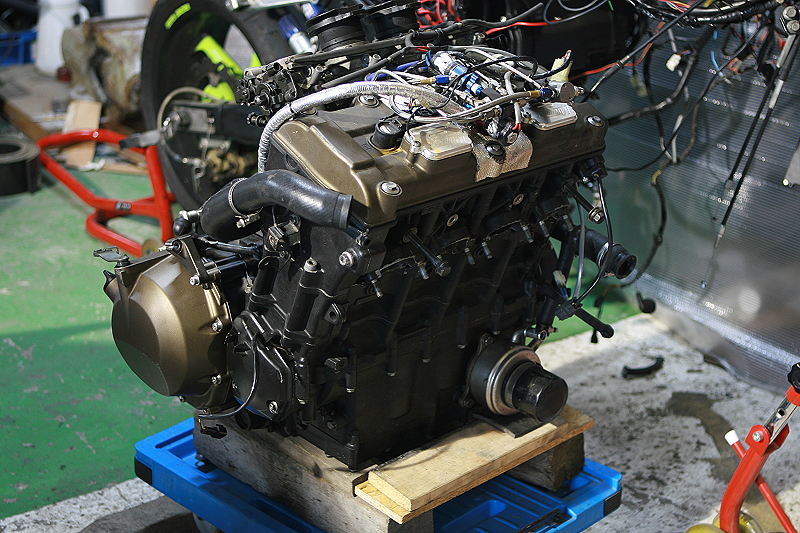 ZX12R 脱エンジン作業 : SECRET BASE RACING ZX12R 脱エンジン作業 : SECRET BASE RACING