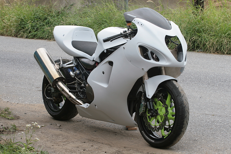 新種のハーフ カワサキ Ninja ZX－14R ファイナルED 2020年