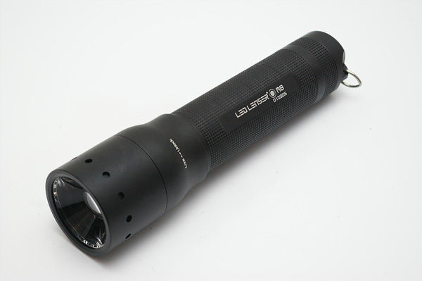 LED LENSER OPT-8308 M8 CR123A x 2本使用 LEDライト : アカリ