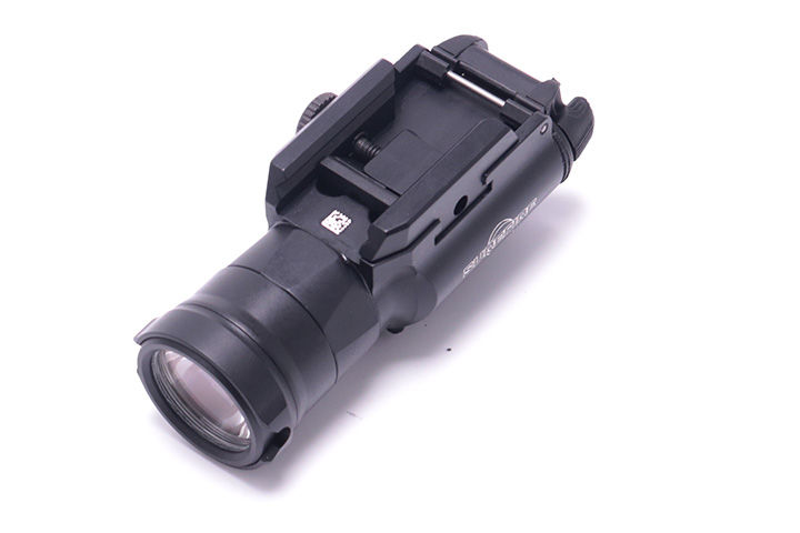 SUREFIRE M600DF TANカラー / XH30 新掲載 : アカリセンター公式 SUREFIRE M600DF TANカラー / XH30 新掲載 : アカリセンター公式