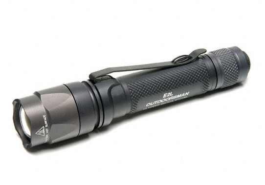 SUREFIRE E2L-A アウトドアーズマン 新型モデル : アカリ SUREFIRE E2L-A アウトドアーズマン 新型モデル : アカリ