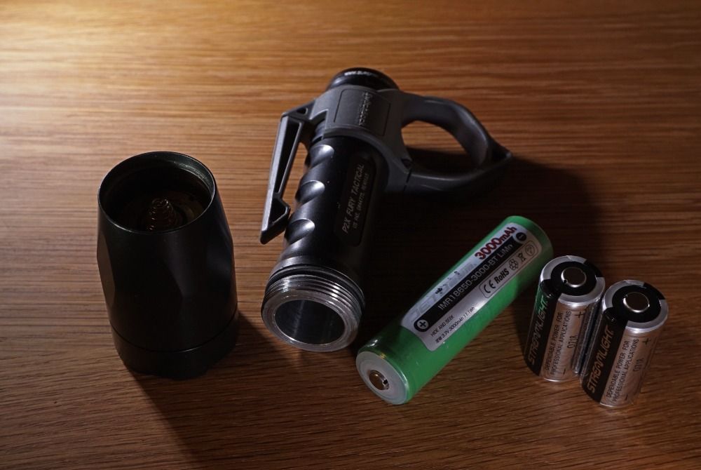 使い続けられる1本！SUREFIRE FURY TACTICAL H2T CUSTOM