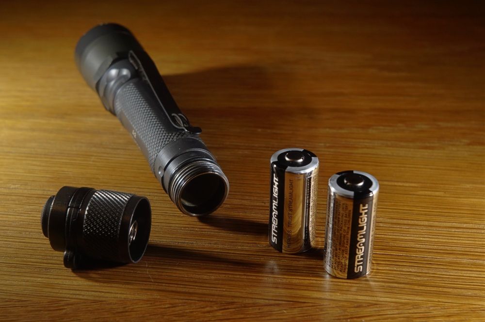 SUREFIRE A2 AVIATOR アヴィエーター キセノン&LED フラッシュ SUREFIRE A2 AVIATOR アヴィエーター キセノン&LED フラッシュ