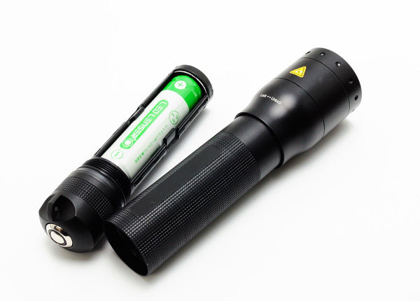新発売!LED LENSER(レッドレンザー) P7R 9408-R 充電式 LED 新発売!LED LENSER(レッドレンザー) P7R 9408-R 充電式 LED