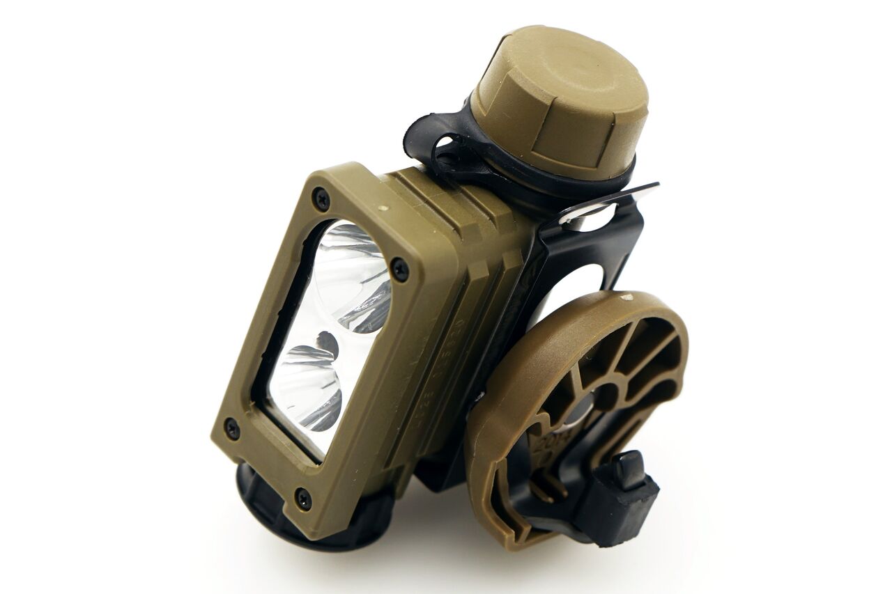 ミリタリーライトの雄 SIDEWINDER COMPACT III 、新生！ : アカリ