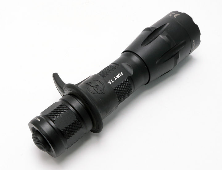 現在開催中のキャンペーン＆お得情報 SUREFIRE DUALFUEL フューリー （シュアファイア）FURY-DFT ライト・ランタン