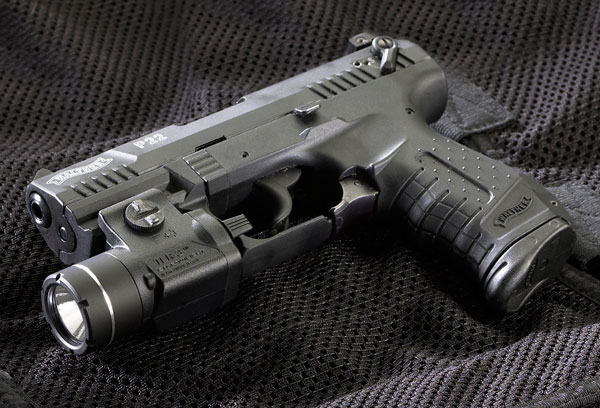 STREAMLIGHT (ストリームライト) TLR-3 超コンパクト ウェポン